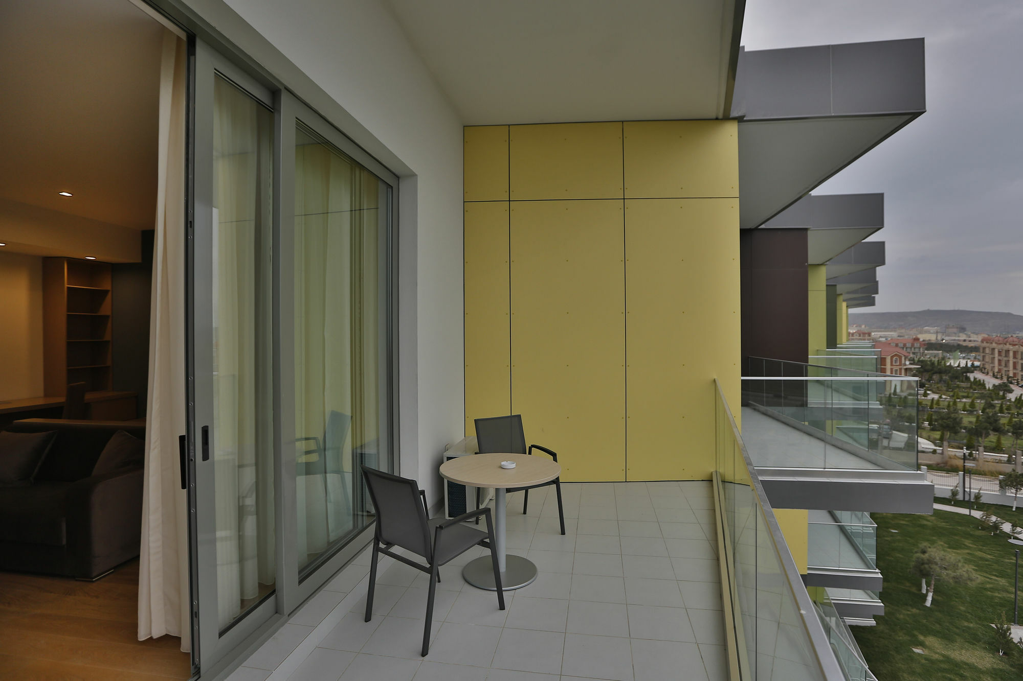 Homebridge Hotel Apartments Bakú Exterior foto